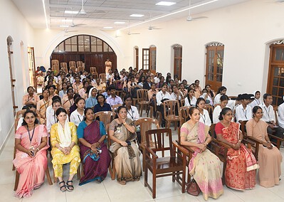 An elegant felicitation ceremony organised by Management and Students for the retired staffs